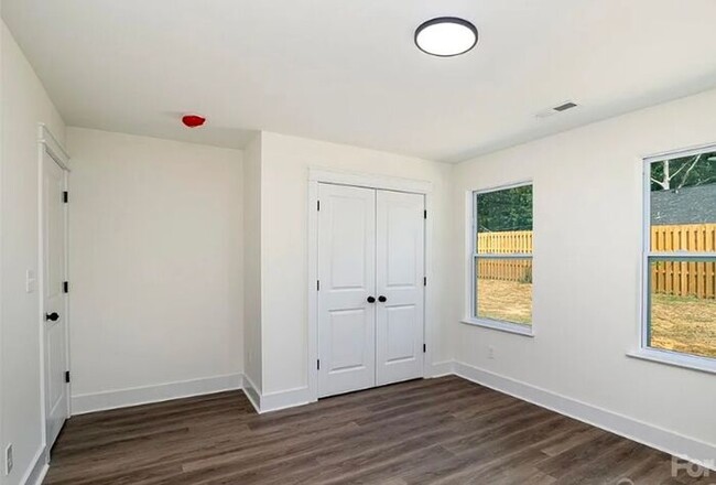 Building Photo - Charming BRAND NEW 3BR/2BA For Rent in Cha...