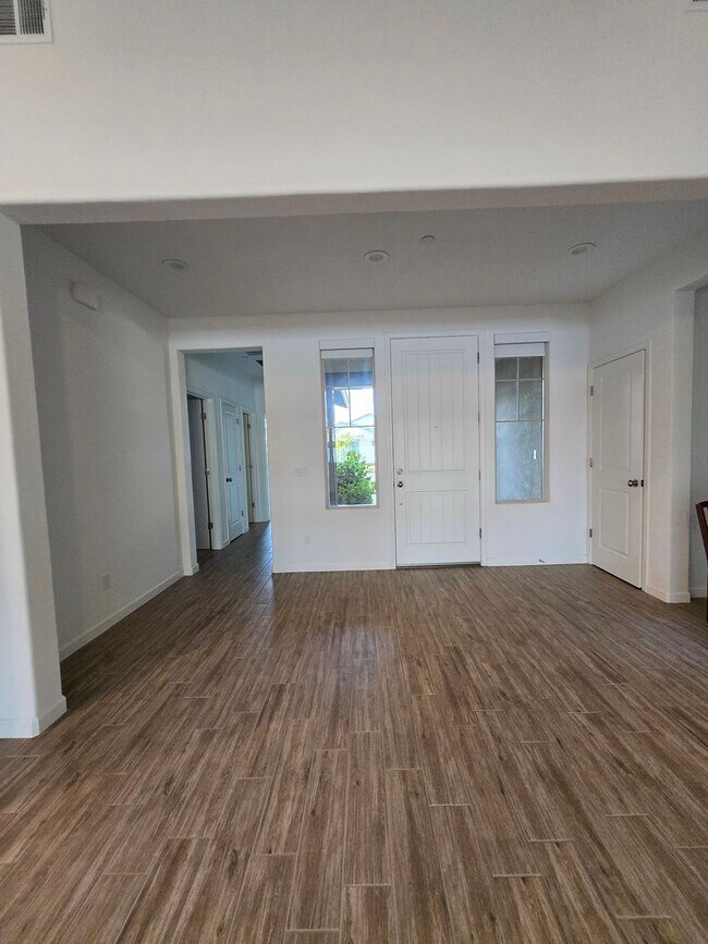 Building Photo - HIGHGATE 3 BED 2 BATH HOUSE RENTAL
