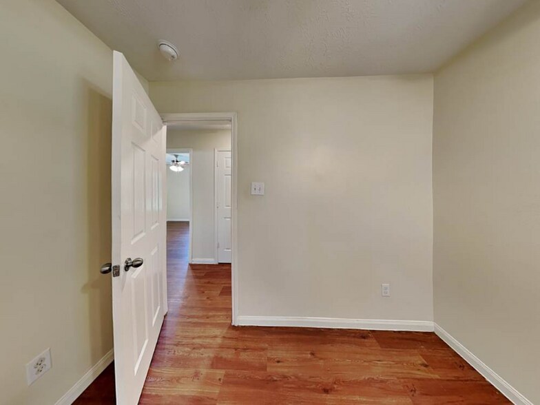 Building Photo - 1123 S Teal Estates Cir