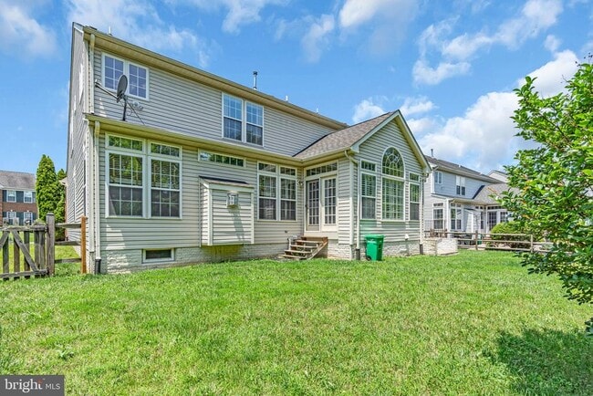 Building Photo - 4415 Medallion Dr
