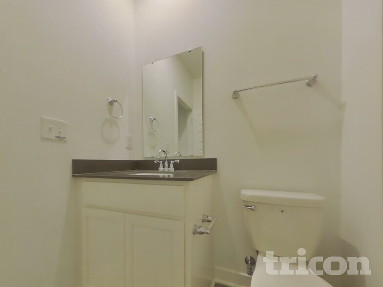 Building Photo - 11838 Moorfield Ln