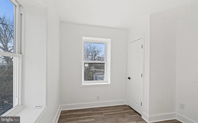 Building Photo - 116 Fern St