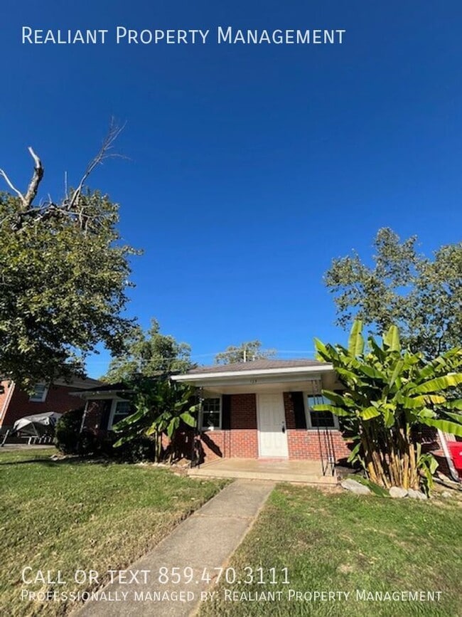 Building Photo - 125 Hillcrest-