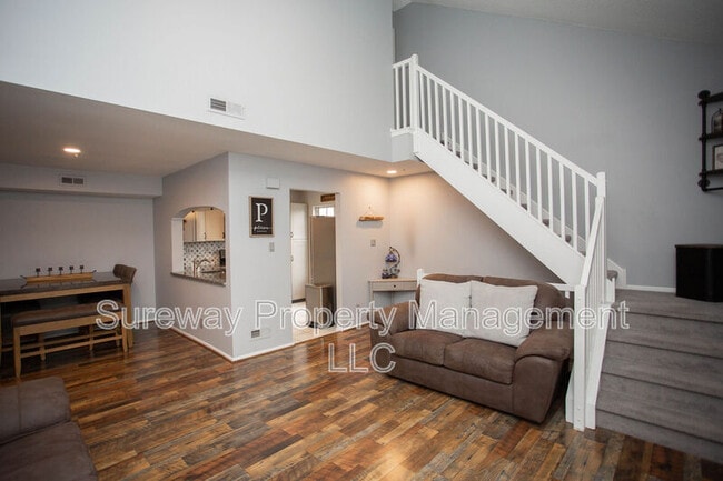 Building Photo - 4208 Aberdeen Ln