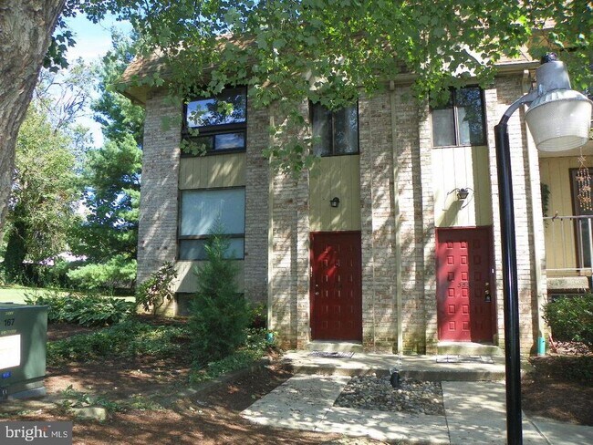 Building Photo - 356 Saybrook Ln