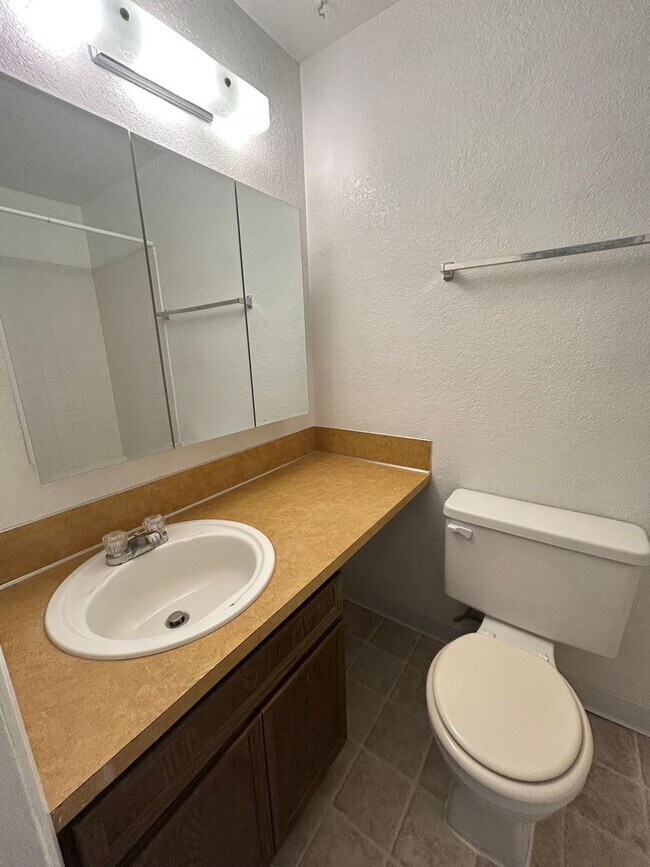 Building Photo - 10505 W Ardyce Ct