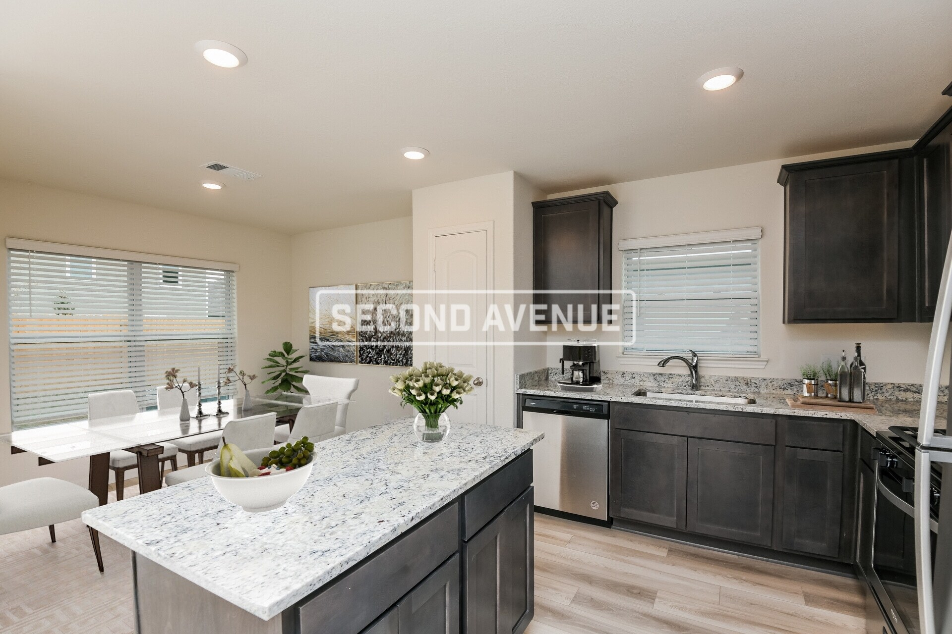 Building Photo - 1325 Woodwinds Dr
