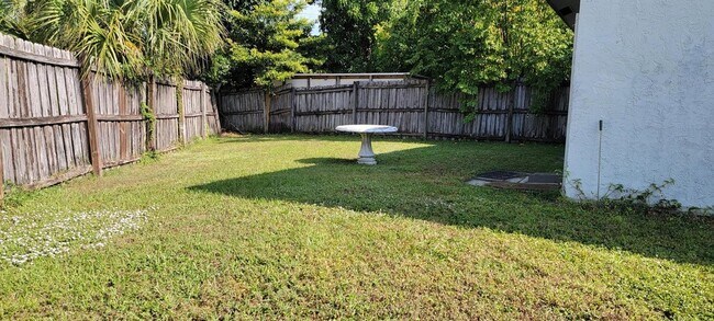 Building Photo - 12738 Peconic Ct