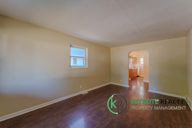 Building Photo - 1840 Culver Ave