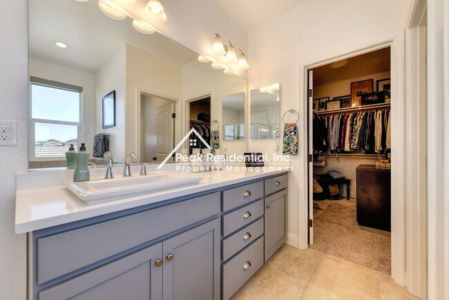 Building Photo - 4 Bedroom, 3 Bath Home in Rancho Cordova