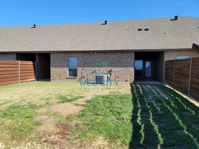 Building Photo - 1101 Grindstone Rd