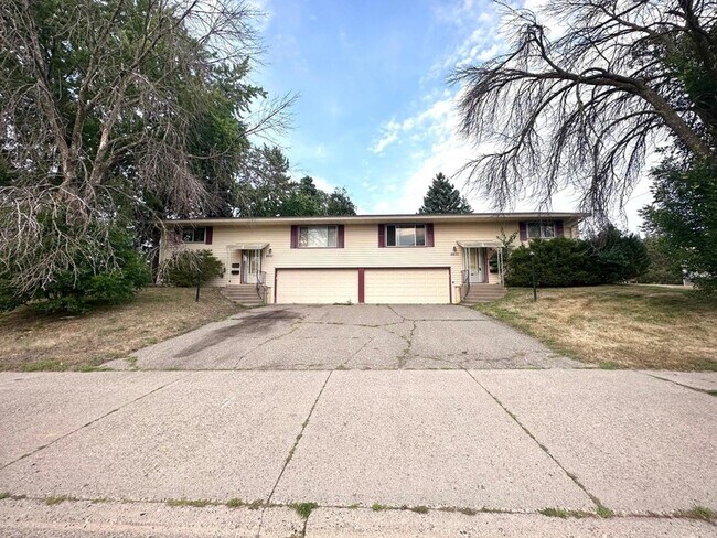 Building Photo - 8833 Queen Ave S