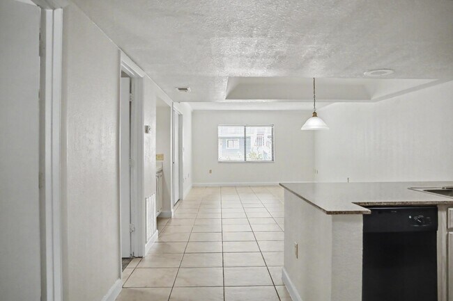 Building Photo - 2791 N Poinciana Blvd