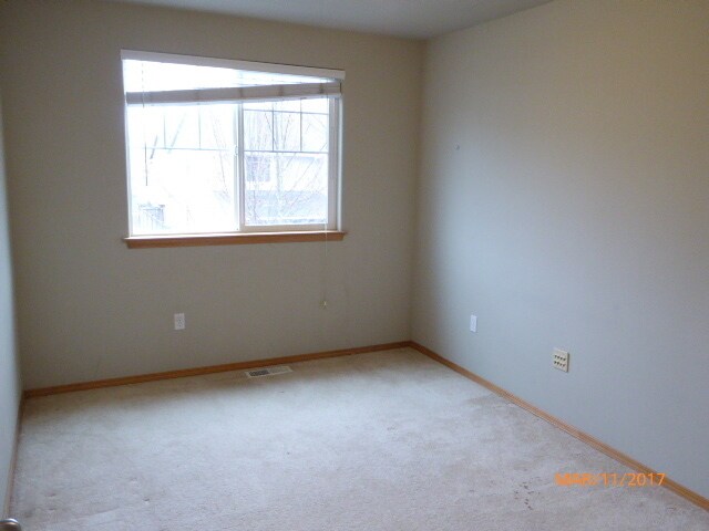 Building Photo - Beautiful 4 Bed 2.5 Bath Home in Mill Creek