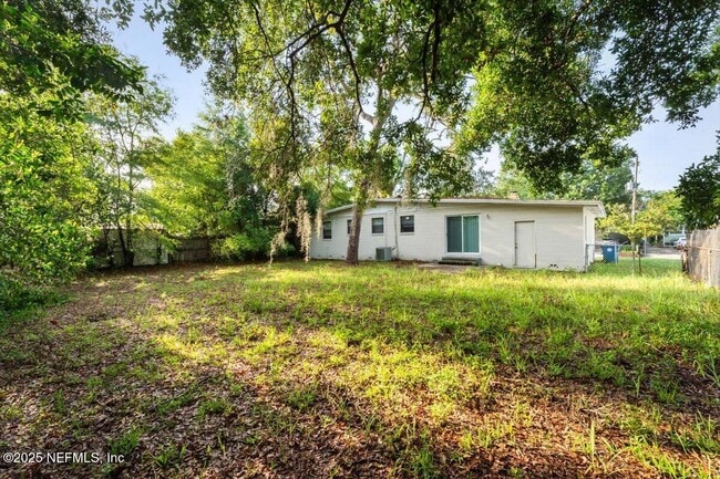 Building Photo - 5941 Caribbean Dr S
