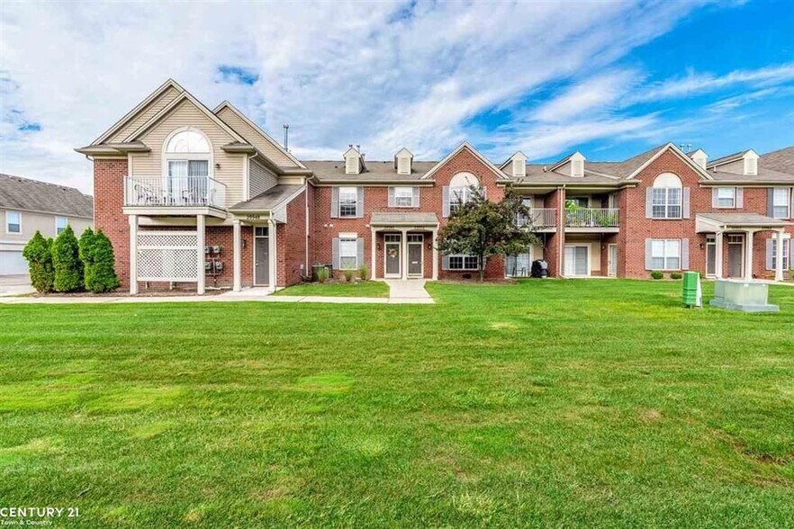 Primary Photo - 29940 Heritage Pkwy