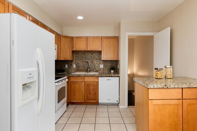 Building Photo - Awesome Littleton Ranch Home