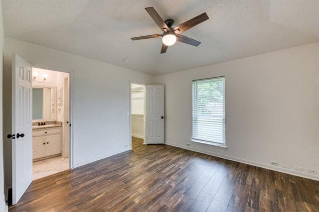 Building Photo - 1700 Willow Vale Dr