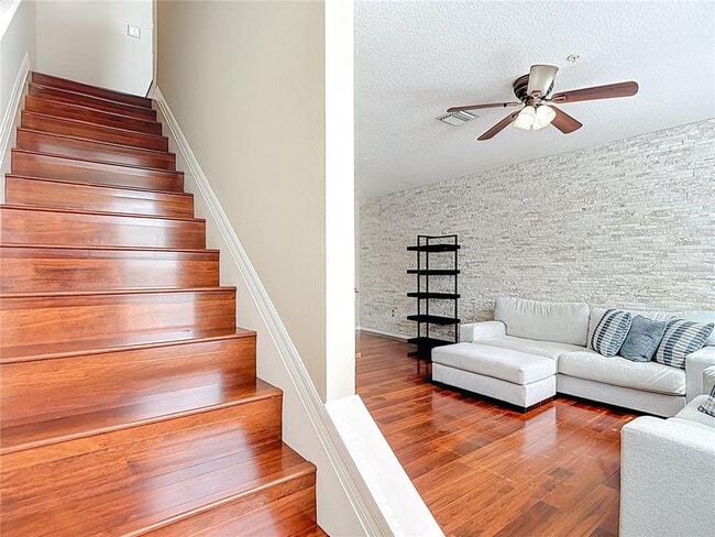 Building Photo - 3133 Bayshore Oaks Dr