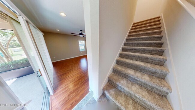 Building Photo - 13950 Berryview Rd