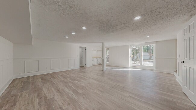 Building Photo - 4108 Edwards Ave