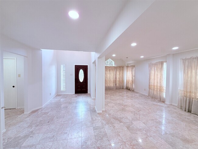 Building Photo - 13407 Carruth Ln