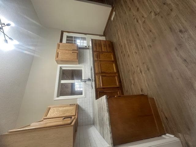 Building Photo - 1709 Ekin Ave