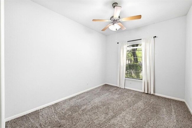 Building Photo - 1611 Rimstone Dr