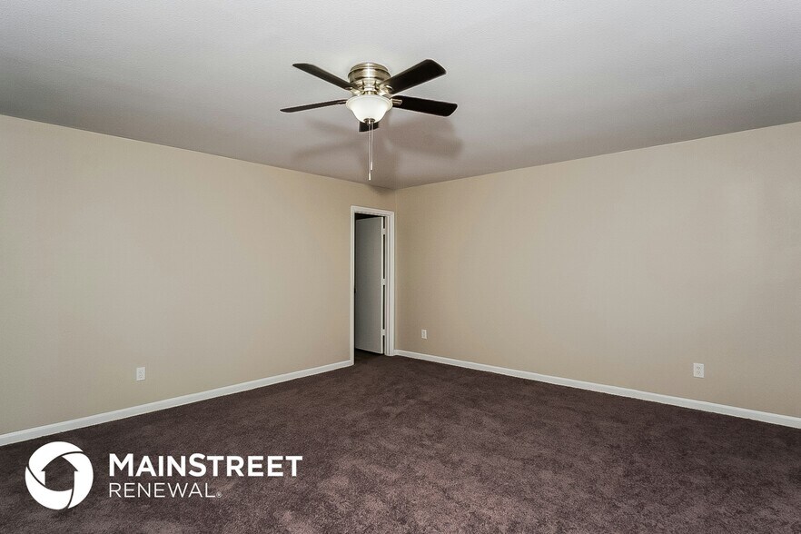 Building Photo - 15241 Tyler Mill Dr