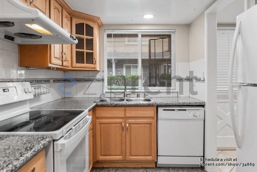 Building Photo - 3314 Landess Ave