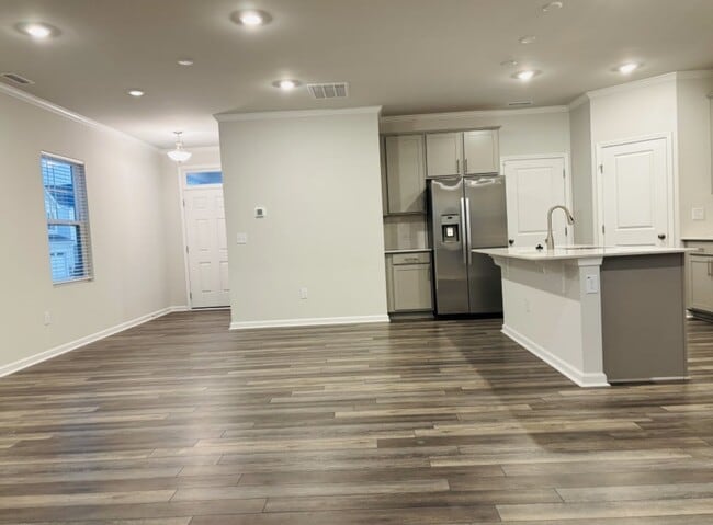 Building Photo - 303 Aster Bloom Ln