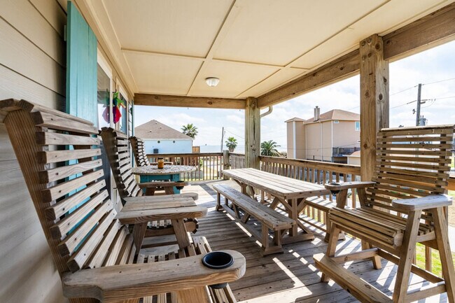 Building Photo - 820 Sandollar-SI ID1351282P