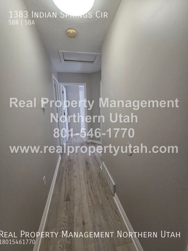 Building Photo - 1383 Indian Springs Dr