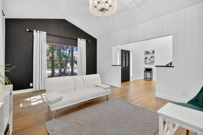 Building Photo - 2606 Monaco Terrace