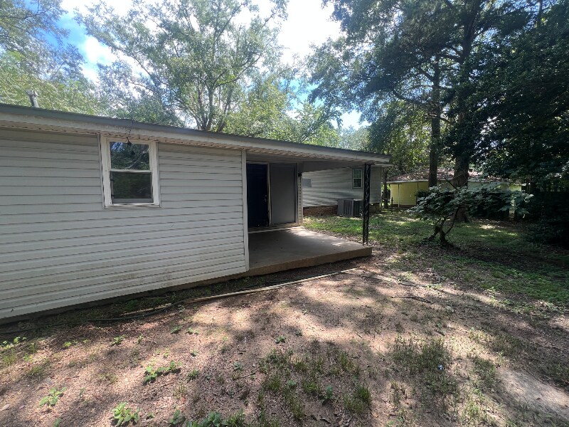 Building Photo - 3141 Oak Forest Dr