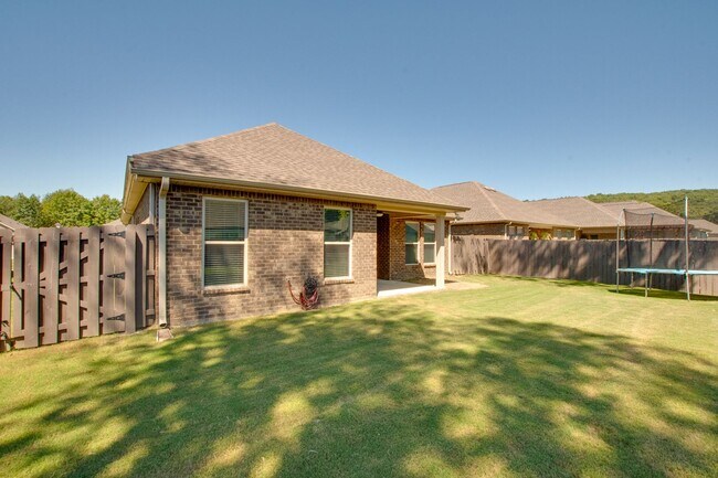 Building Photo - HAMPTON COVE/ OWENS CROSSROADS AREA