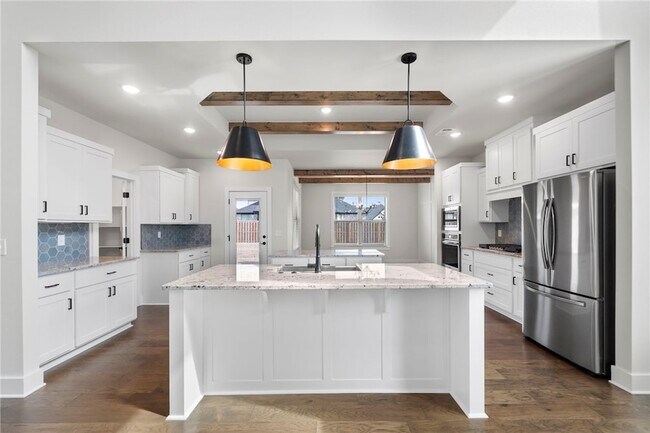 Building Photo - 1110 Montieri Dr
