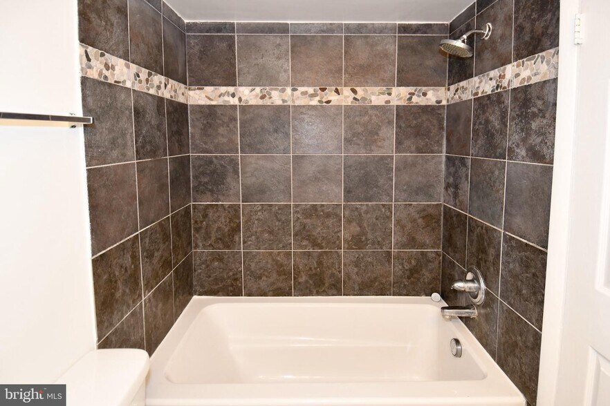 Building Photo - 12415 Braxfield Ct