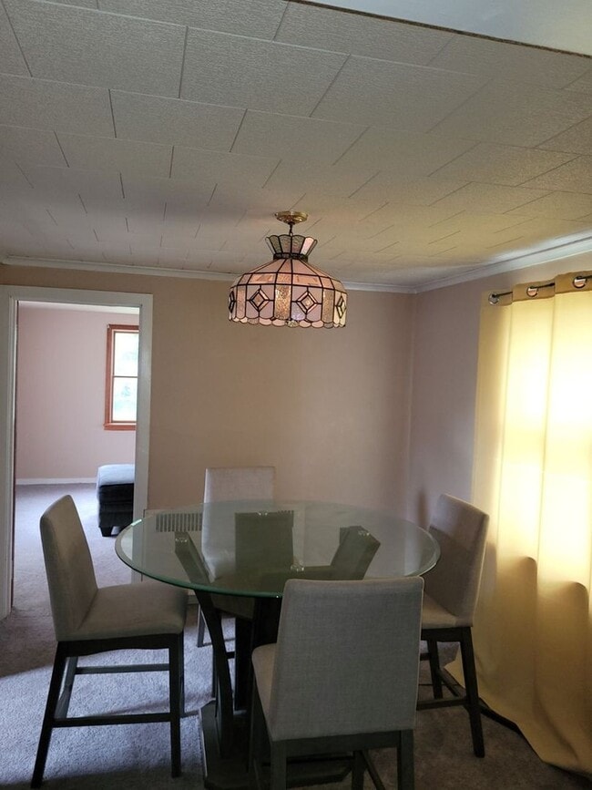 Building Photo - Charming 3BR House in Clairton