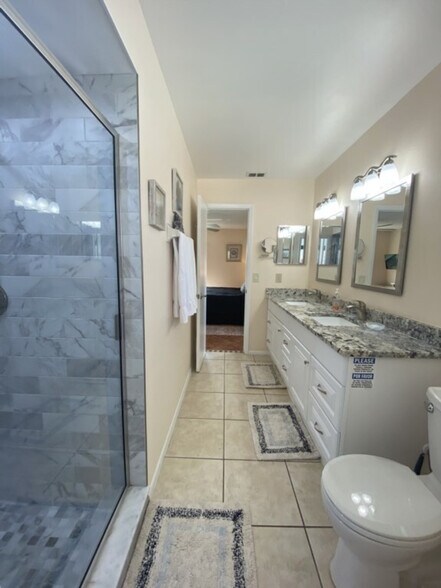 Building Photo - 7725 Indian Ridge Trail N