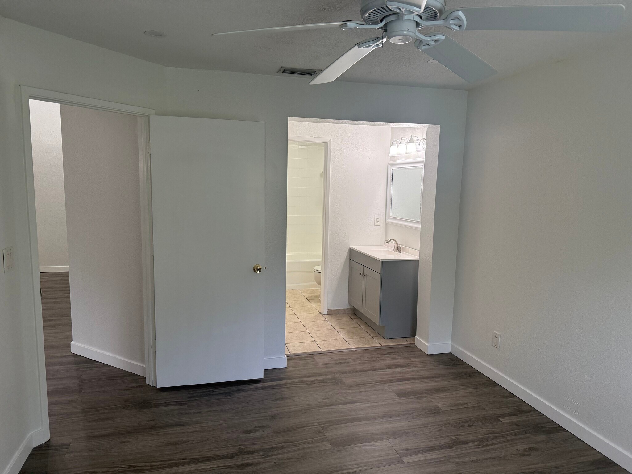 Building Photo - 8285 Ibis Club Dr