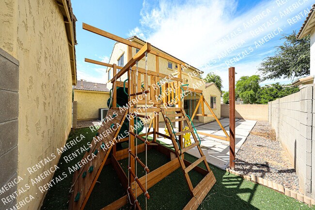 Building Photo - 7223 N 73rd Dr