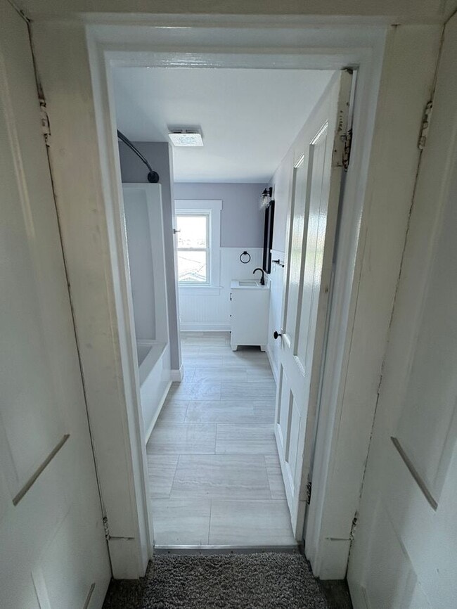 Building Photo - Charming 2 beds 1 bath in Merion Village