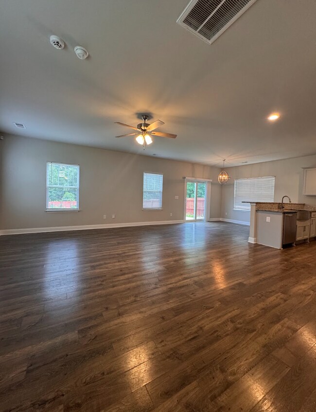 Building Photo - ???? Just Listed! Stunning Duncan Home Minutes from BMW, GSP & I-85