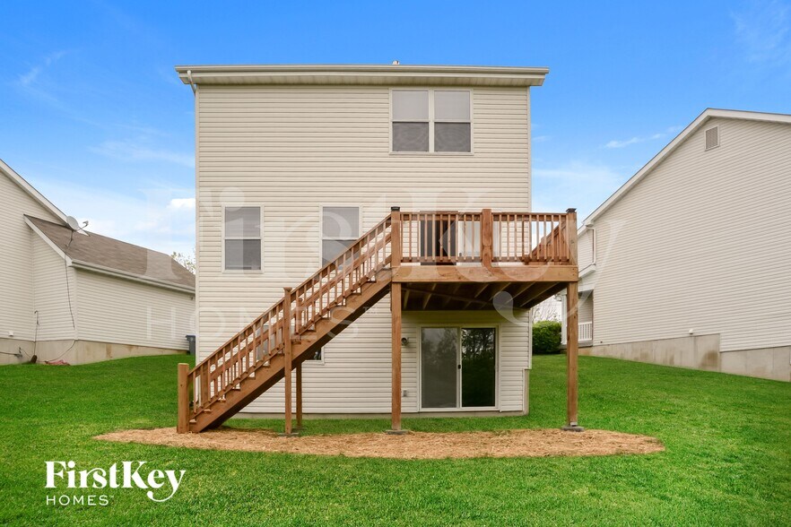 Building Photo - 721 Wayland Dr