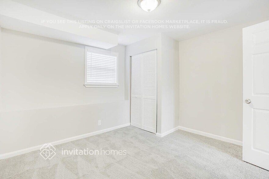 Building Photo - 2287 Wallingford Dr