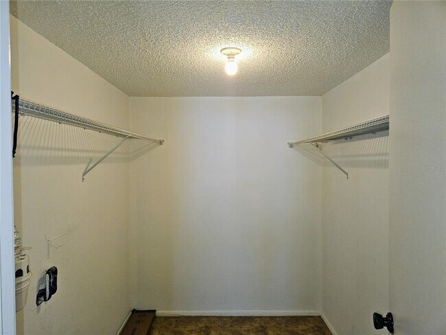 Building Photo - 7600 Sun Island Dr S
