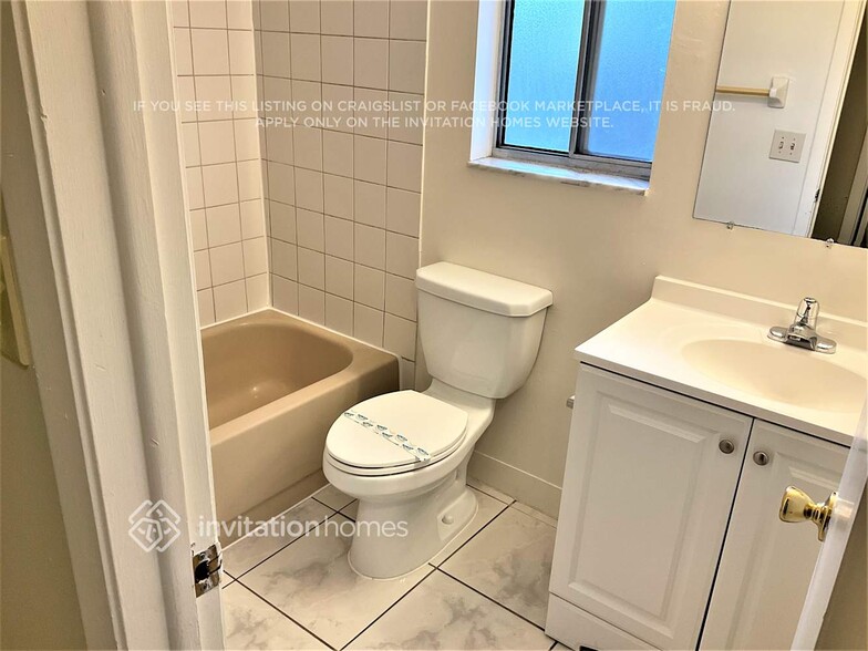 Building Photo - 343 Kantor Blvd