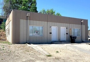Building Photo - 1111 S Chestnut St