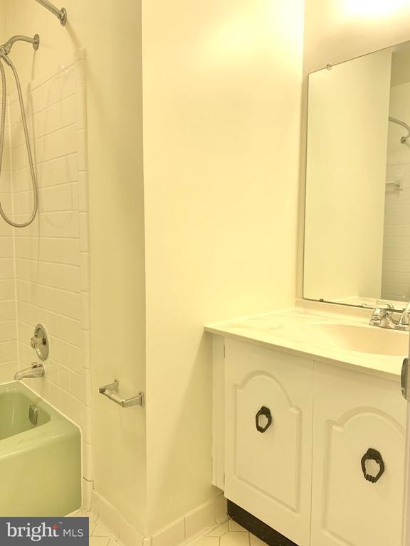 Building Photo - 1557 Dunterry Pl